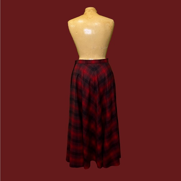 🍷Vintage Plaid Wool Midi Skirt🍷 - Picture 3 of 6